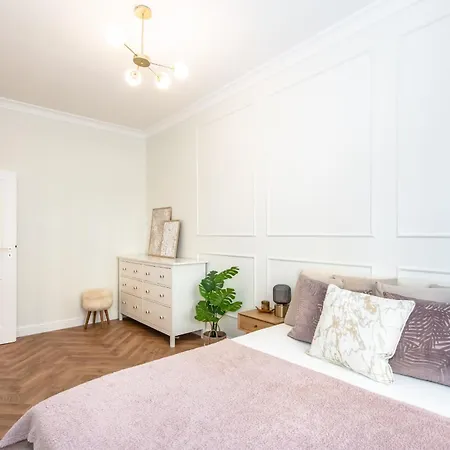 Strzelecka Old Town פוזנן